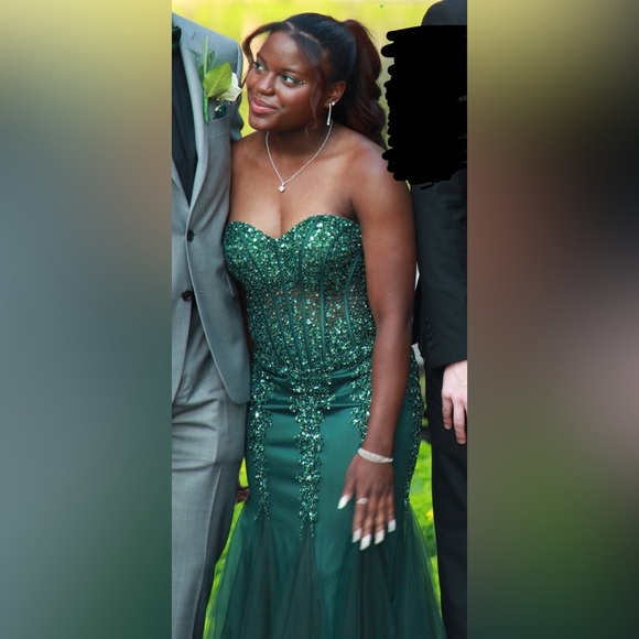 emerald green prom dress 2024 Danya Taymor 2024 Tony Awards Emerald Celebrity Dress main image 0